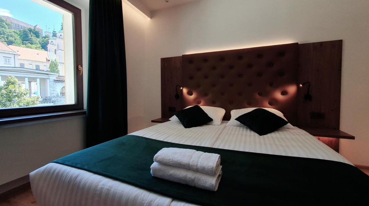 Petkovsek Rooms And Apartments ลูบลิยานา ภายนอก รูปภาพ
