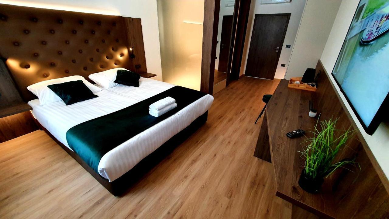 Petkovsek Rooms And Apartments ลูบลิยานา ภายนอก รูปภาพ