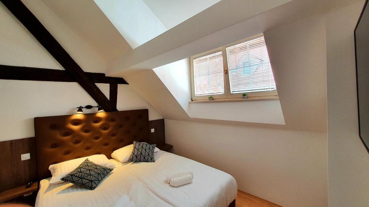 Petkovsek Rooms And Apartments ลูบลิยานา ภายนอก รูปภาพ