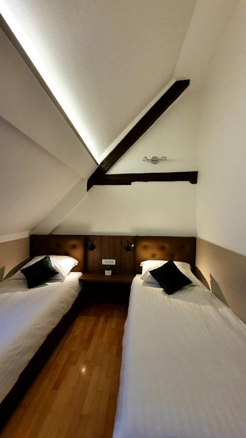 Petkovsek Rooms And Apartments ลูบลิยานา ภายนอก รูปภาพ