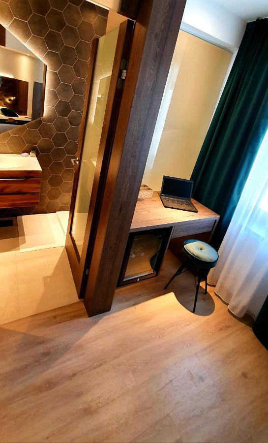 Petkovsek Rooms And Apartments ลูบลิยานา ภายนอก รูปภาพ